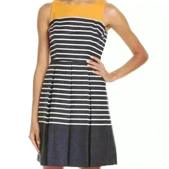 Just Taylor dress - Picture 1 of 4
